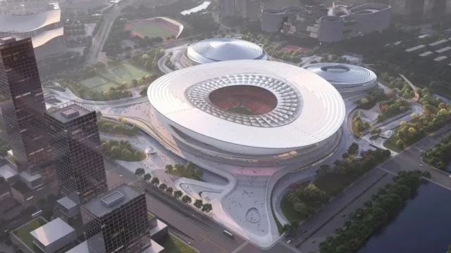 日前，浙江省“千項萬億”重大項目——杭州國際體育中心項目又有了新的進展，整個足球場的輪廓已經(jīng)初見雛形，游泳館及體育館建設已完成總工程量的11%以上。據(jù)悉，該項目關鍵部位建設所需的特殊鋼板，均由河鋼集團舞鋼公司獨家供應。舞鋼鋼板的卓越性能以及舞鋼公司在高端鋼材制造領域的領先地位和技術實力再次得到彰顯。          舞鋼公司深入貫徹集團要求，以客戶需求為導向，與客戶簽訂專用技術協(xié)議，不斷優(yōu)化營銷方案，多次就項目關鍵部位用鋼與相關項目負責人進行深度交流，為用戶提供“一攬子”解決方案，設計研發(fā)高端耐候鋼板，滿足項目建設所需，同時也加快了舞鋼公司由生產型向“制造+服務”型企業(yè)轉變的步伐。為確保該合同順利交付，舞鋼公司產線各單位全線聯(lián)動，強化過程控制，先后攻克多個技術難題，確保了產品各項指標全部滿足客戶要求。          作為杭州城市新中心的地標性建筑，國際體育中心項目是杭州城市重要新中心核心區(qū)中軸線上的一顆“耀眼明珠”。該項目總投資逾95億元，總用地面積約26.1萬平方米，規(guī)劃建設“一場兩館”，包括一個6萬座席的專業(yè)足球場，一個18000座席的綜合體育館、游泳館以及相關配套設施。該項目以打造一個能與世界頂尖水平相媲美的杭州新地標為目標，在設計上充分融合了余杭的文化元素，使得這座面向世界的體育場館不僅具有極高的專業(yè)水準，也有著深厚的文化底蘊。建成后，這里將會打造成為功能最齊全的體育中心，也是具備全時活力的全民健身中心。